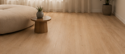 Suelo laminado Haya en un ambiente suave y luminoso